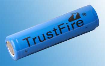 Dampf Shop - Trustfire 18650 2500 mAh protected