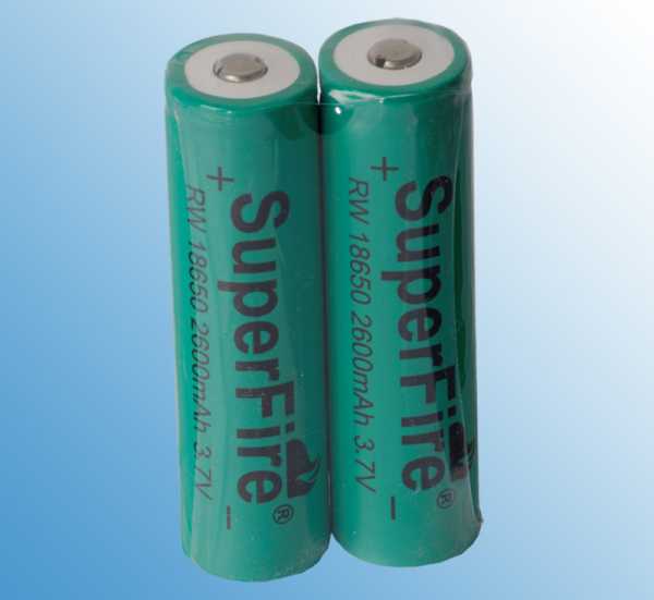 Dampf Shop - SuperFire 18650 Li-ion Akku 3.7V 2600mAh